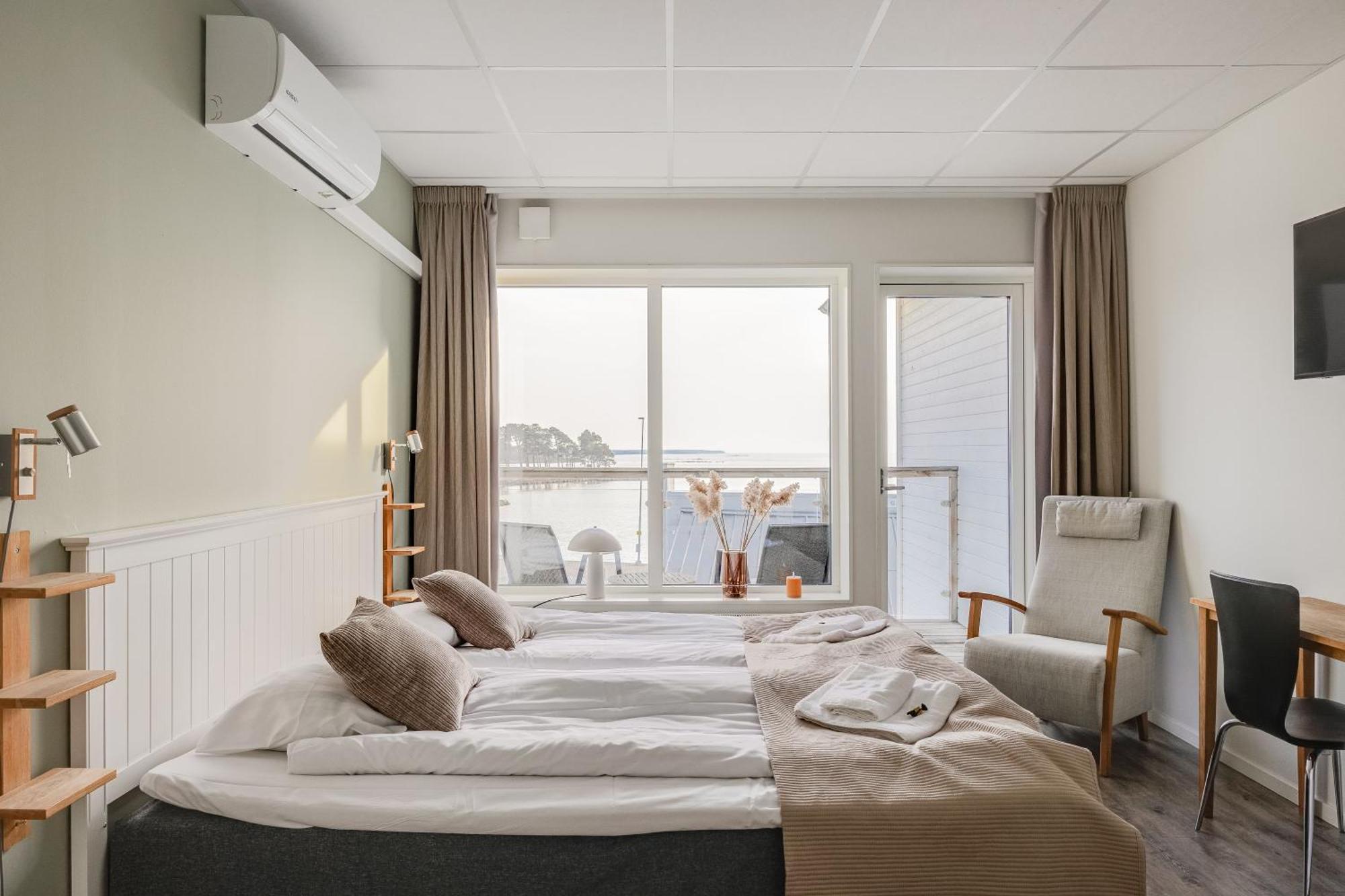 Hotell Hamnen Farjestaden Luaran gambar